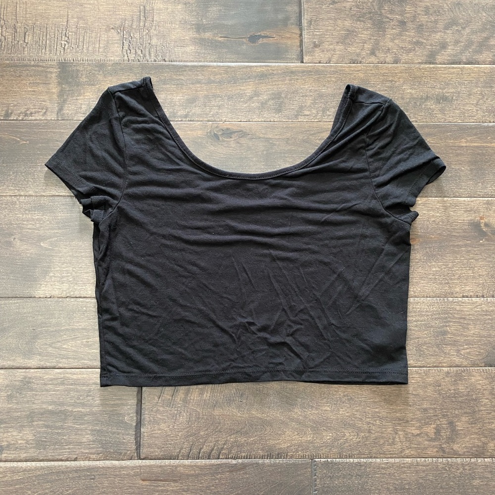 Women’s American Eagle Women’s Black Crop Top Medium